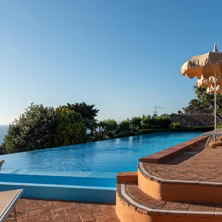Boutique Torre Di Cala Piccola 4*