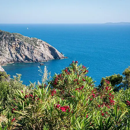 Boutique Torre Di Cala Piccola Hotel
