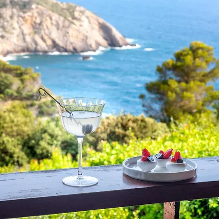 Boutique Torre Di Cala Piccola Hotel