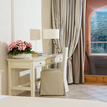 Boutique Torre Di Cala Piccola 4*