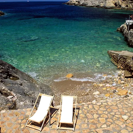 Boutique Torre Di Cala Piccola ホテル 4*