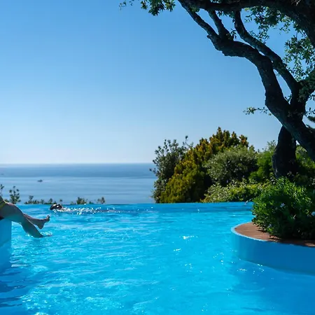 Boutique Torre Di Cala Piccola 4*